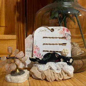 Butterfly Dsigns Boho Floral Lace Hair Accessory Set